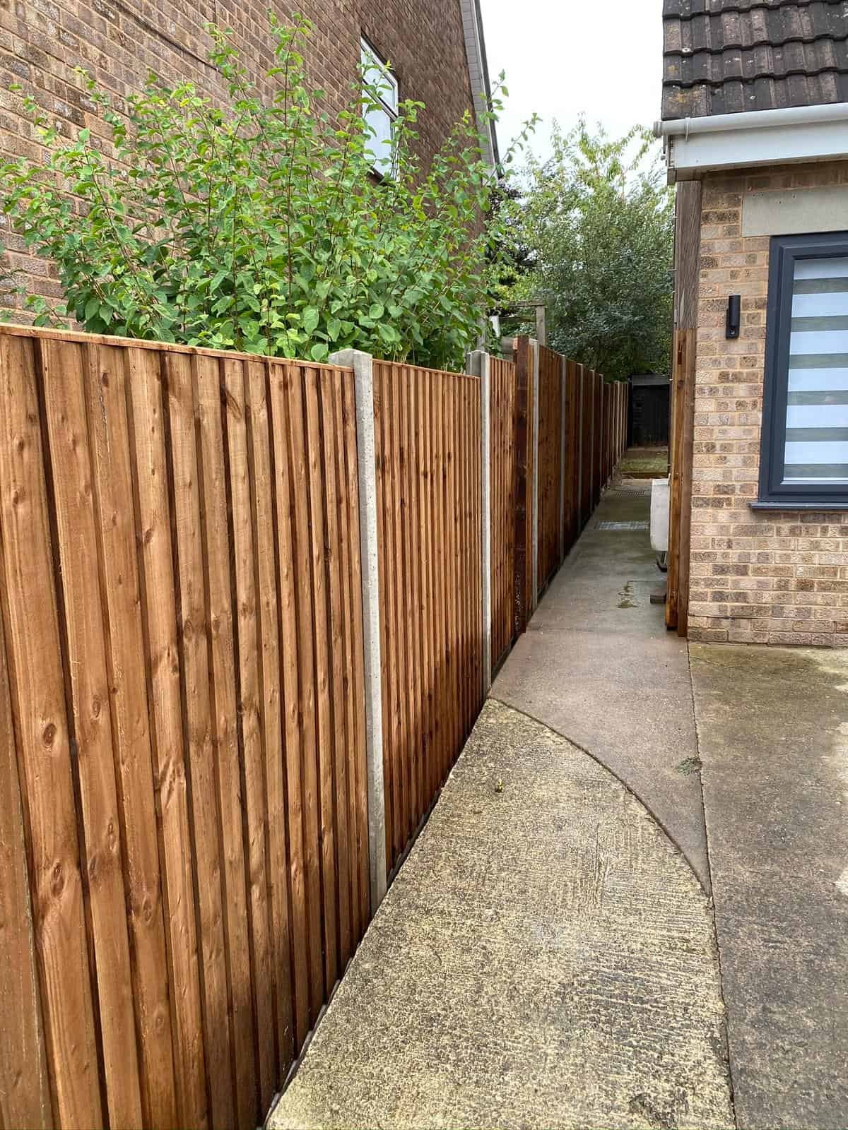 fencing Gloucester Garden fence replacement alongside a patio in Gloucestershire