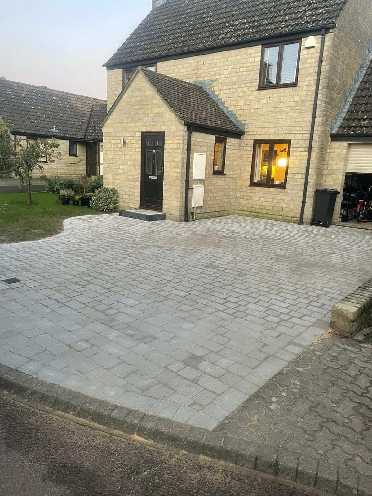 Block paved driveway with contrasting charcoal border in Gloucester